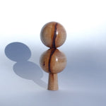 Knotty Vein Maple Prune