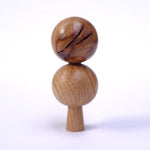 Splitty knot Oak Prune